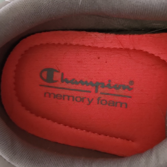Champion shoes - Picture 3 of 5